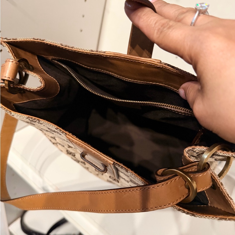Gucci Tan and Brown Monogram Tote - Picture 13 of 14